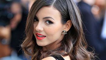 Victoria Justice Gorgeous, victoria-justice, celebrities, girls HD wallpaper