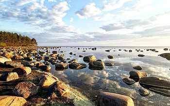 Rocky Beach in Latvia, rocks, beach, sea, coast, Latvia, clouds HD wallpaper