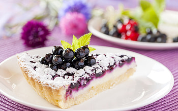 Berries and cheesecake pie, Dessert delight, Sumptuous cake visuals, High-quality resolution HD wallpaper