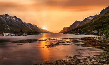 Kongsfjorden Fjord Norway , mountains, norway, nature HD wallpaper