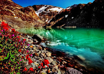 Mountain Valley of Water, valley, view, nature, flowers, mountains, water HD wallpaper