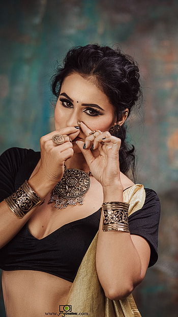 Nisha droch, bollywood actress, model HD phone wallpaper