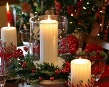Lighted Candles, table, decor, candles, Christmas HD wallpaper