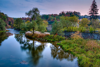 Peaceful place, river, autumn, water, mill HD wallpaper