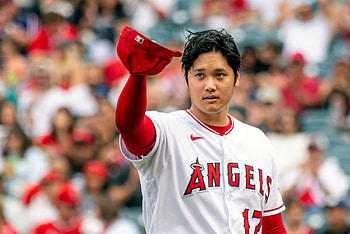 Shohei Ohtani, Rumor mill update, Injury status, Sports coverage HD wallpaper