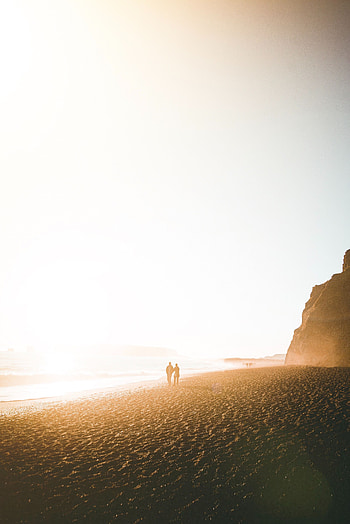 Sea, Love, Shore, Bank, Couple, Pair, Fog, Silhouettes, Stroll HD phone wallpaper