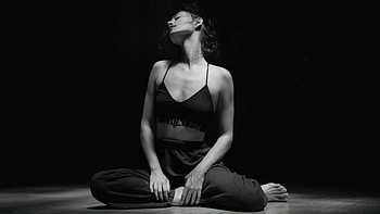 Phoebe Tonkin Amy J Gardner Shoot, phoebe-tonkin, celebrities, girls, monochrome, black-and-white HD wallpaper