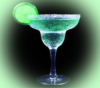 Lime, coctail, green, glass, bubbles HD wallpaper