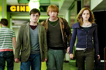Harry Potter and the deathly hallows, harry potter, magic, daniel radcliffe HD wallpaper