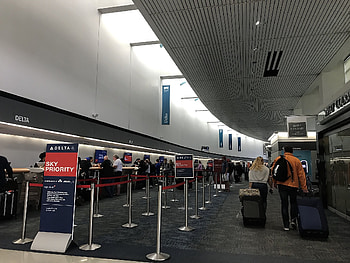 San Francisco International Airport, Flight delays, Cancellations, Disruptions HD wallpaper