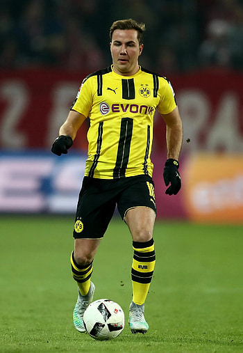 Mario Gotze, Full training, New season, Metabolic disturbances HD phone wallpaper