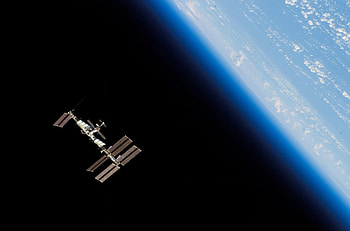 Universe, Earth, Land, Planet, Orbit, Iss Station, Mss Station HD wallpaper