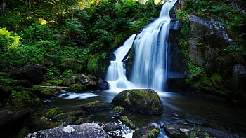Jungle waterfall, Huawei P9 , Nature's tranquility, Pristine beauty HD wallpaper