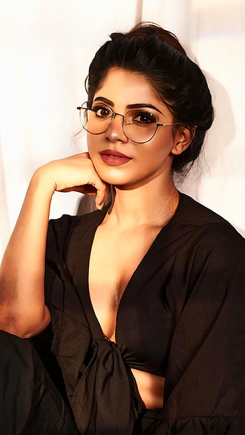 Divya Bharati, telugu actress HD phone wallpaper
