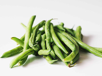 Green beans for babies, Nutrient-rich food, Baby's first foods, Tender green goodness HD wallpaper