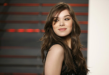 Hailee Steinfeld In 2017, hailee-steinfeld, celebrities, girls, music HD wallpaper