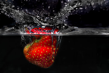 Strawberry, Macro, Spray, Close-Up, Berry HD wallpaper