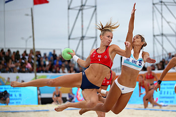 Marielle Martinsen, Beach Handball HD wallpaper