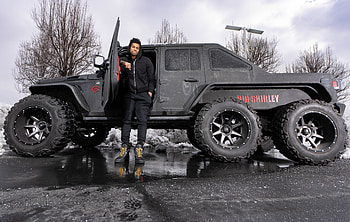 Hassan Whiteside, Sports player, Attention-grabbing vehicle, Big Shirley HD wallpaper