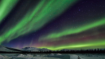 beautiful northern lights over alskan winter landscape, winter, stars, mountains, northern lights HD wallpaper
