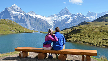 Mountains, Lake, Miscellanea, Miscellaneous, Couple, Pair, Romance, Bench, Embrace, Date HD wallpaper