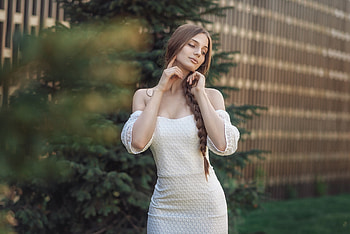 Brunette Girl In White Dress, brunette, girls, model, white-dress HD wallpaper