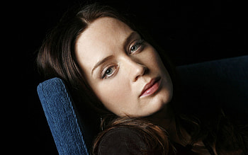 Emily Blunt, American Actress, Portrait, hoot, Beautiful Eyes, Popular Actresses HD wallpaper