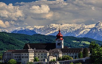 Amazing View, dome, architecture, city, building, sky, amazing, mountains HD wallpaper