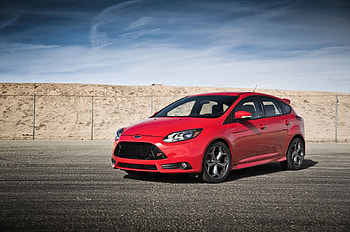 Striking focus st , Sporty elegance, Dynamic st performance, High-quality visuals HD wallpaper