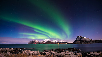 Aurora Borealis , Breathtaking light display HD wallpaper