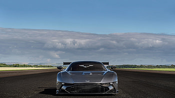 Race car, Aston Martin Vulcan HD wallpaper