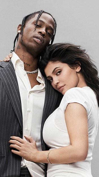 Kylie Jenner And Travis Scott, Hugs HD phone wallpaper