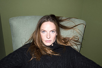 Rebecca Ferguson HD wallpaper