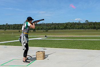 Laura Coles, Skeet Shooting HD wallpaper
