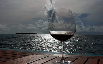 Looking through, Perspective view, Glassware, Wineglass HD wallpaper