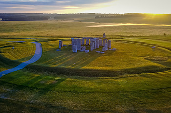 Stonehenge, Mysterious stone formation, Tourist attraction HD wallpaper