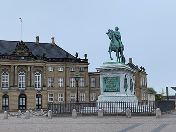 Amalienborg Palace, Copenhagen, Travel Reviews, Local Guide HD wallpaper