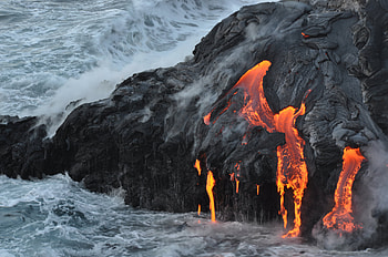 Hawaii Volcanoes National Park, Ocean entry of lava flow, and mobile, Volcanic HD wallpaper