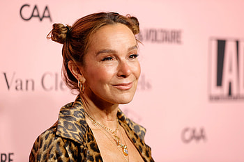 Jennifer Grey, Relationship with Johnny Depp, Hollywood romance, Celebrity exes HD wallpaper