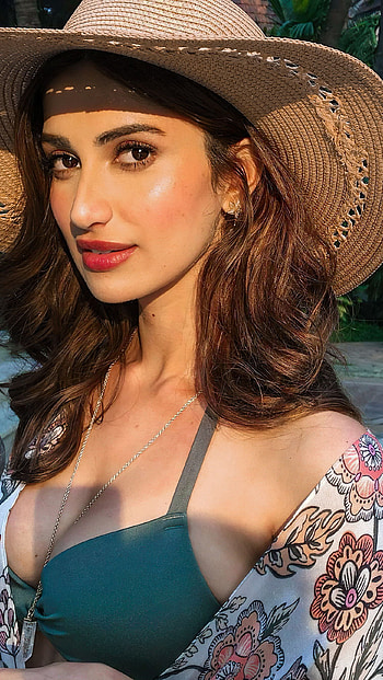 Diksha Singh, cleavage, sexy seductive HD phone wallpaper