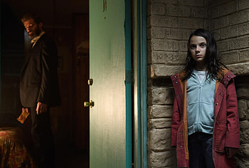 Dafne Keen , background , Celebrity hoot HD wallpaper