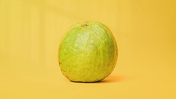 White guava, Unique variety, Exotic fruit, Tropical flavours HD wallpaper