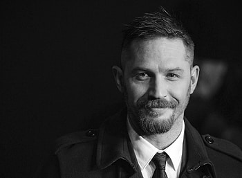 Tom Hardy , tom-hardy, male-celebrities, black-and-white, monochrome HD wallpaper