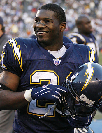 Career, Boston Globe, LaDainian Tomlinson HD phone wallpaper