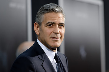 George Clooney, Hollywood star, Charismatic presence, Distinguished filmography HD wallpaper
