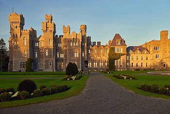 Irish Castle, Isolation experience, Irish history, Celtic charm HD wallpaper
