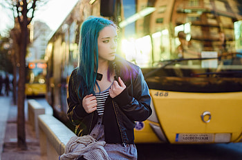 Purple Green Hair Girl In Public, girls, model HD wallpaper