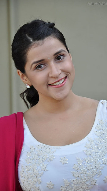 Mannara Chopra, White Dress HD phone wallpaper