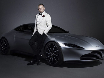 Daniel Craig James Bond, Aston Martin car, Simple background, Celebrity HD wallpaper