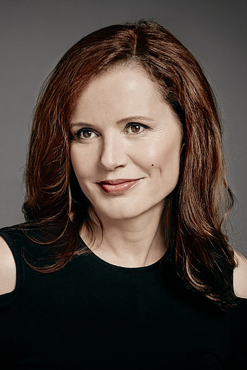 Geena Davis, Multi-talented actress, Acting genius, Unforgettable performances HD phone wallpaper